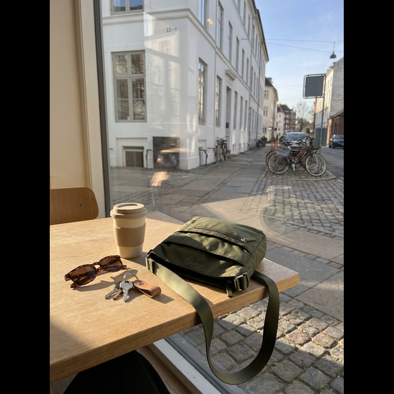 Aura Crossbody Bari Recycled Mørk grøn 2