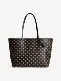 By Malene Birger Shopper Abigail Brun 1