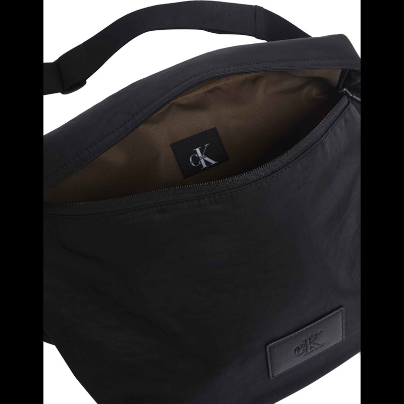 Calvin Klein Midjeväska Metro Oversized NY Svart 2