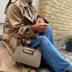 DKNY Skuldertaske Avril Brun/Beige alt image
