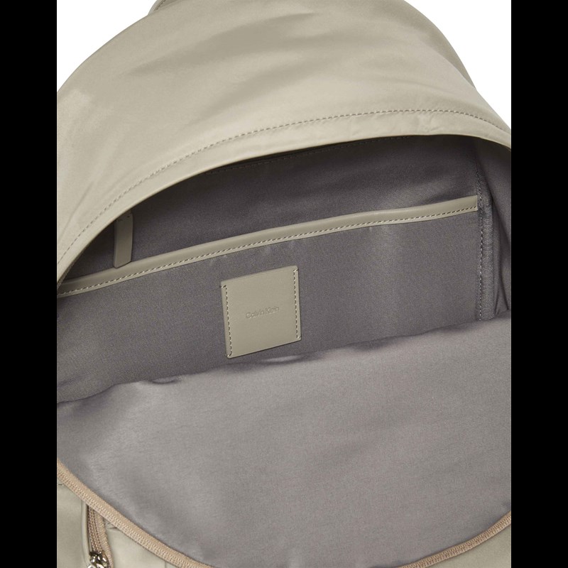 Calvin Klein Ryggsäck Sleek Beige 2