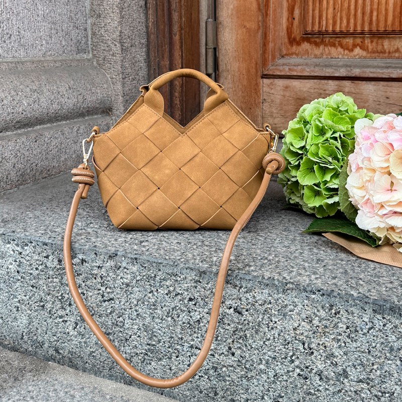 PITAYA Håndtaske Marly Small Glossy Mocca Brun 3