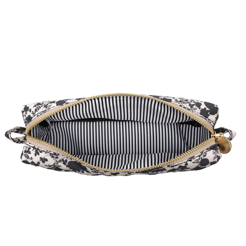 Conmé Pennfodral  Emma Blomma 4