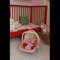 Konges Sløjd Docka Fraise Röd