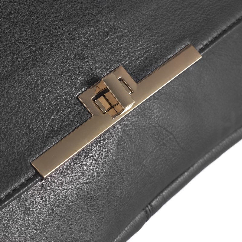 Depeche Clutch Svart 3