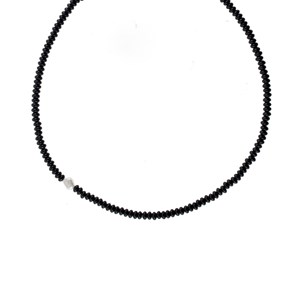 By Stær Halsband Anitta Svart