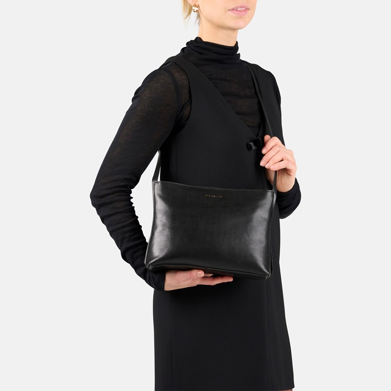 Burkely Crossbody Fine Florence Svart 2