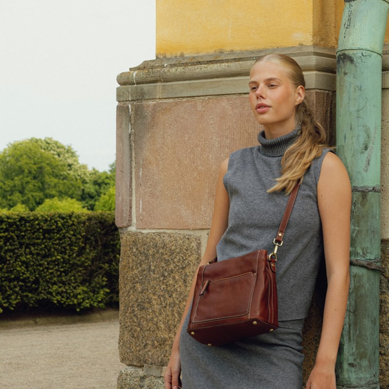 RE:DESIGNED Skuldertaske Myra Small Cognac 5