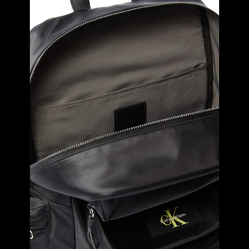 Calvin Klein Ryggsäck Tech Utility Svart 13" 2
