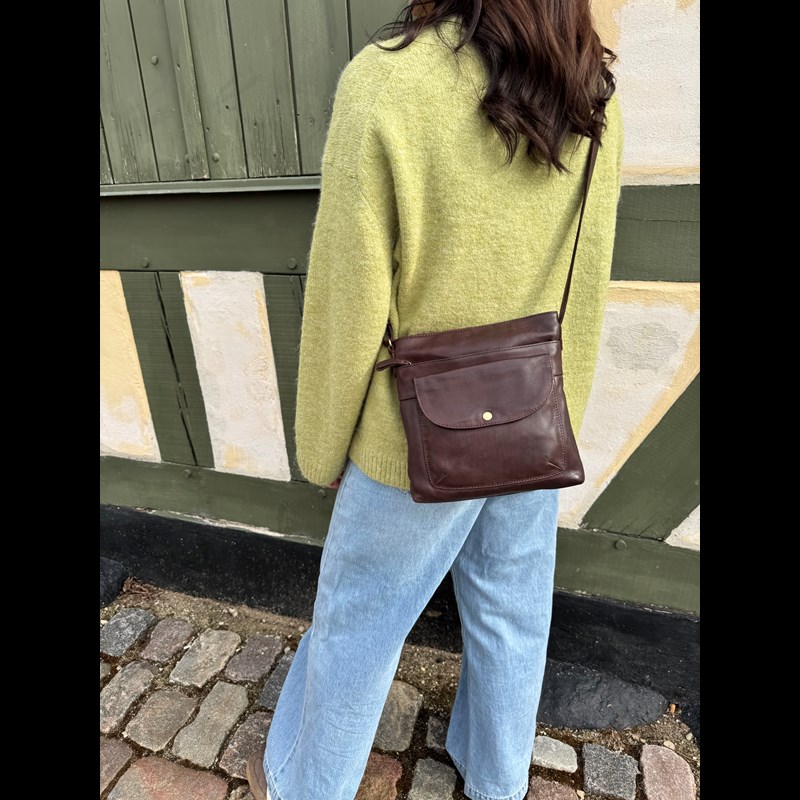 Aura Crossbody Cebu  M. Brun 2