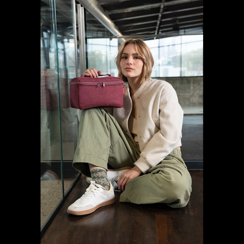 Reisenthel Beautycase Bränt röd 5