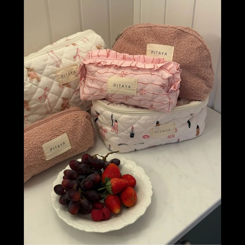 PITAYA Kosmetikväska Frill Small Röd/rosa 2