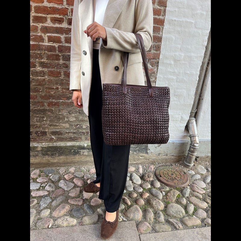 Aura Shopper Bangkok  M. Brun 7