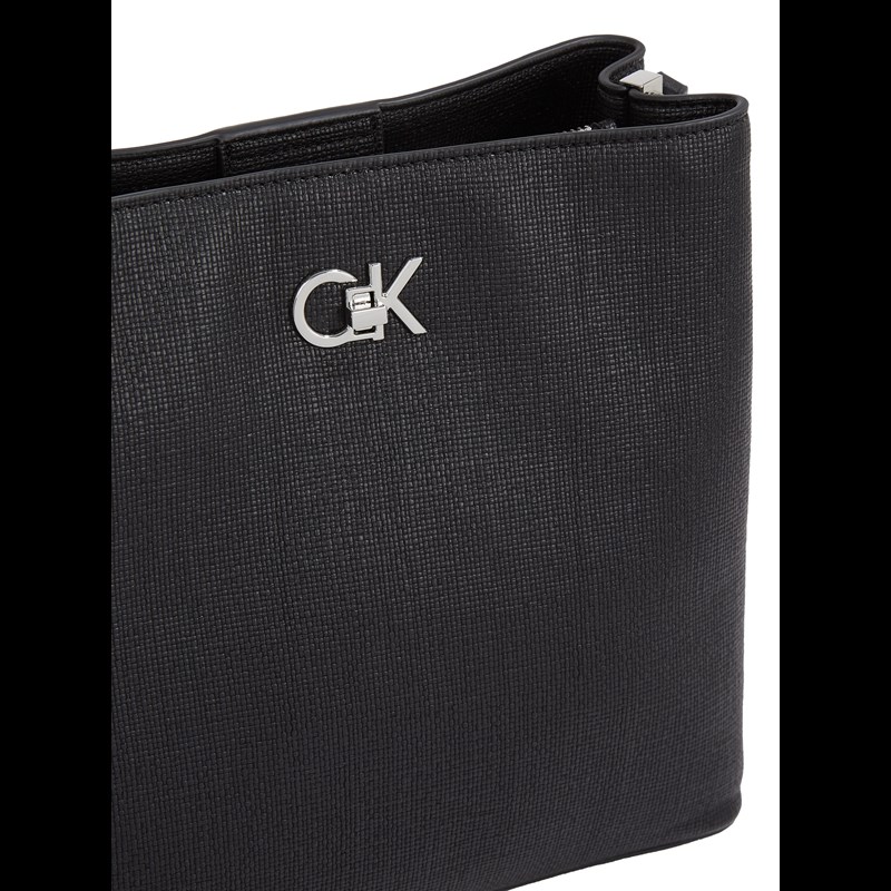 Calvin Klein Skuldertaske CK Bucket Tex Sort 3