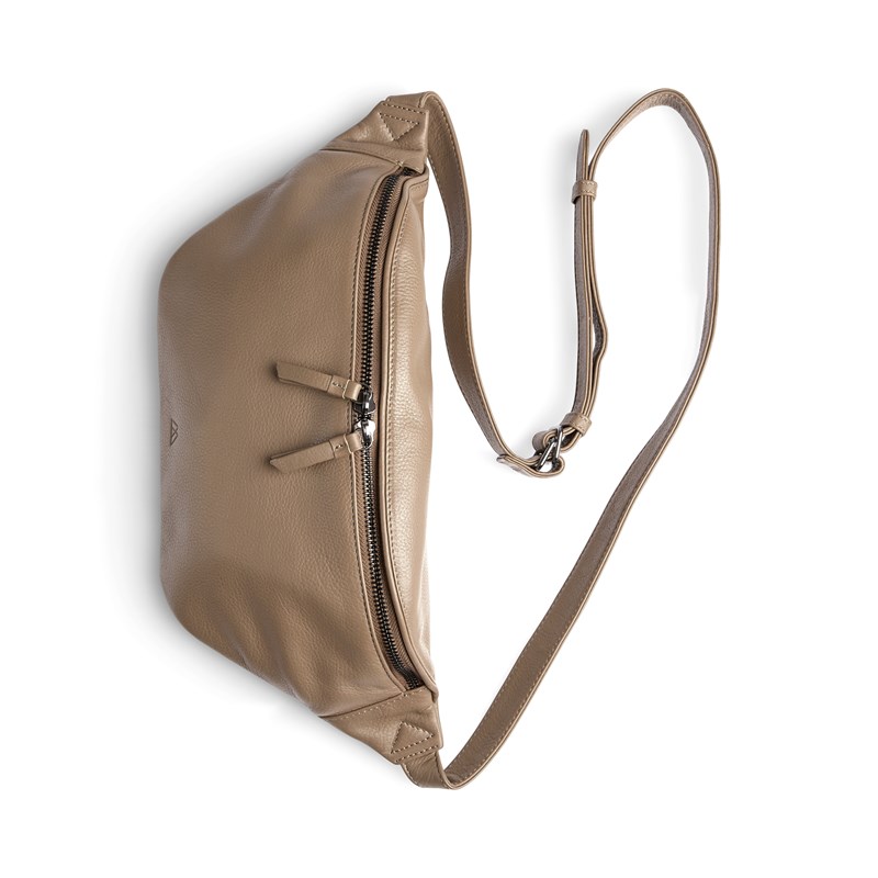 MARKBERG Midjeväska Camden Karamell 4