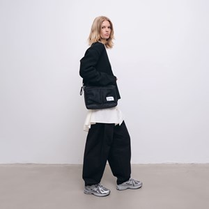 AY Studios Crossbody Svart/Svart alt image