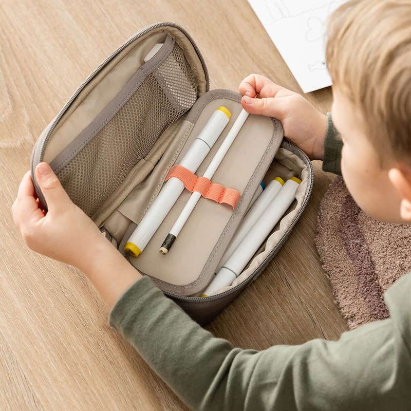 Done By Deer Penalhus Tiny trails Sand 8