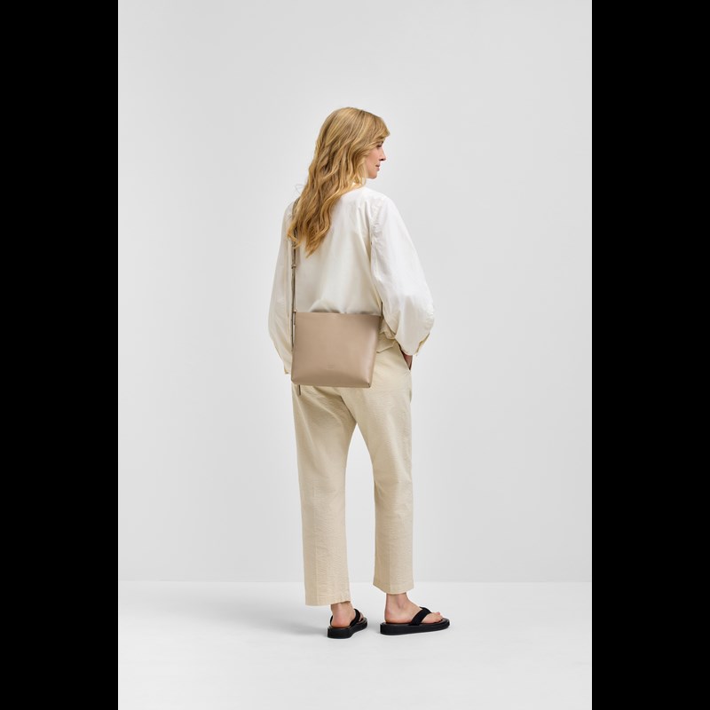 Jost Skuldertaske M ARVA Beige 2