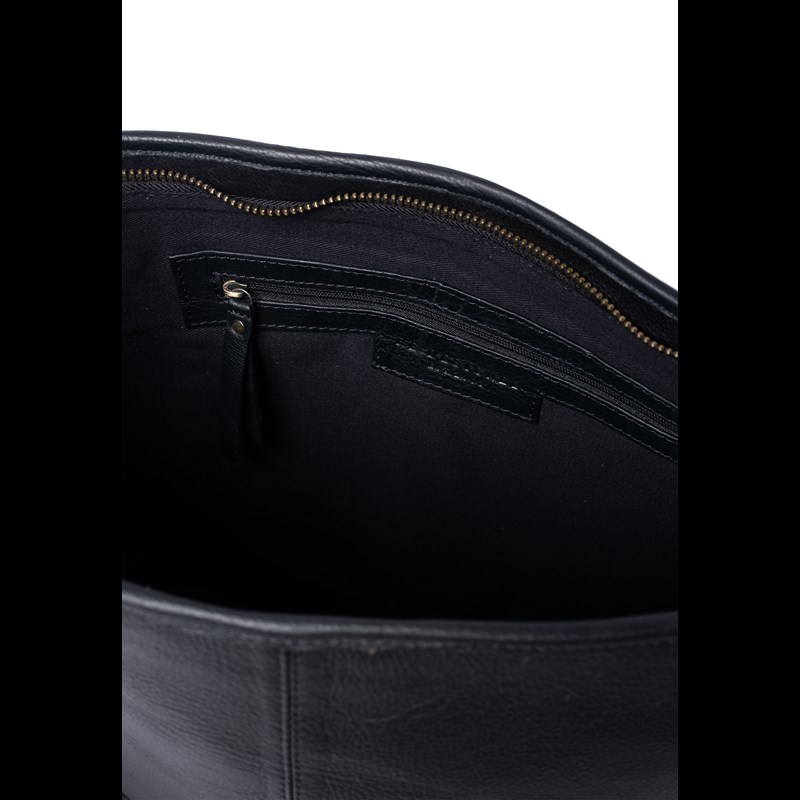 RE:DESIGNED Skuldertaske Nomi Sort 4