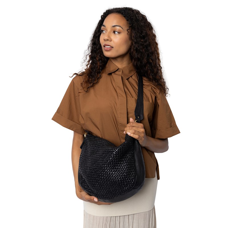 RE:DESIGNED Axelväska Melle Svart 2