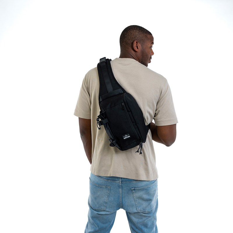 Johnny Urban Sling Bag Charlie Svart 2