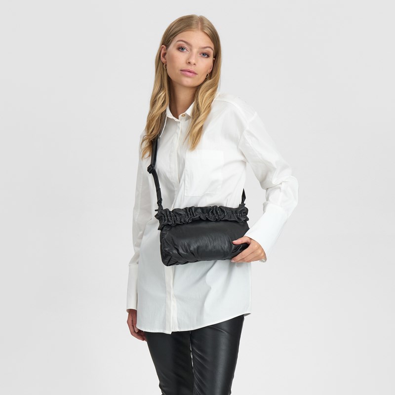 Depeche Clutch Svart 2