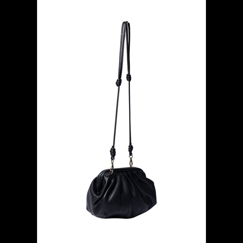 RE:DESIGNED Crossbody Noha Big Svart 5