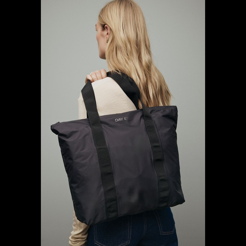 DAY ET Shopper Day RE-No Rain Bag M Svart 2