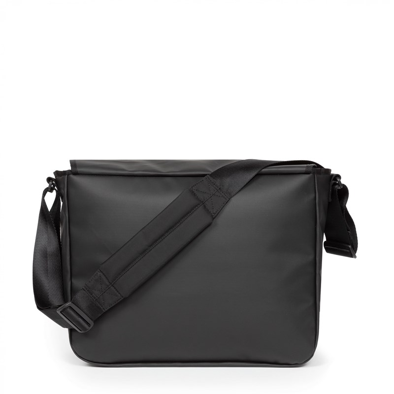 Eastpak Skuldertaske Delegate + Sort/ mørk 17" 3