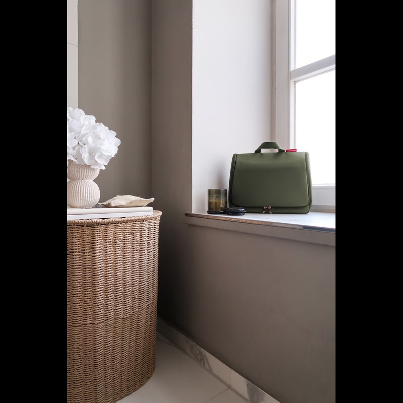 Reisenthel Necessär Toiletbag XL Armégrön 2