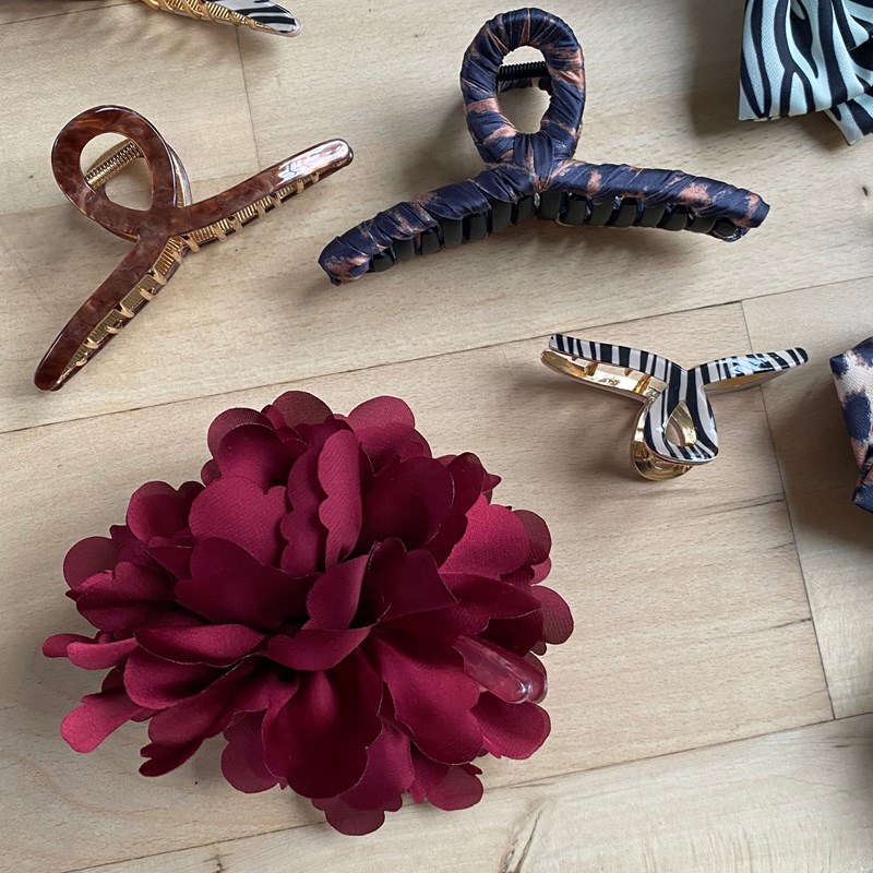 Conmé Hårklämma Lea Big Flower Bordeaux 6