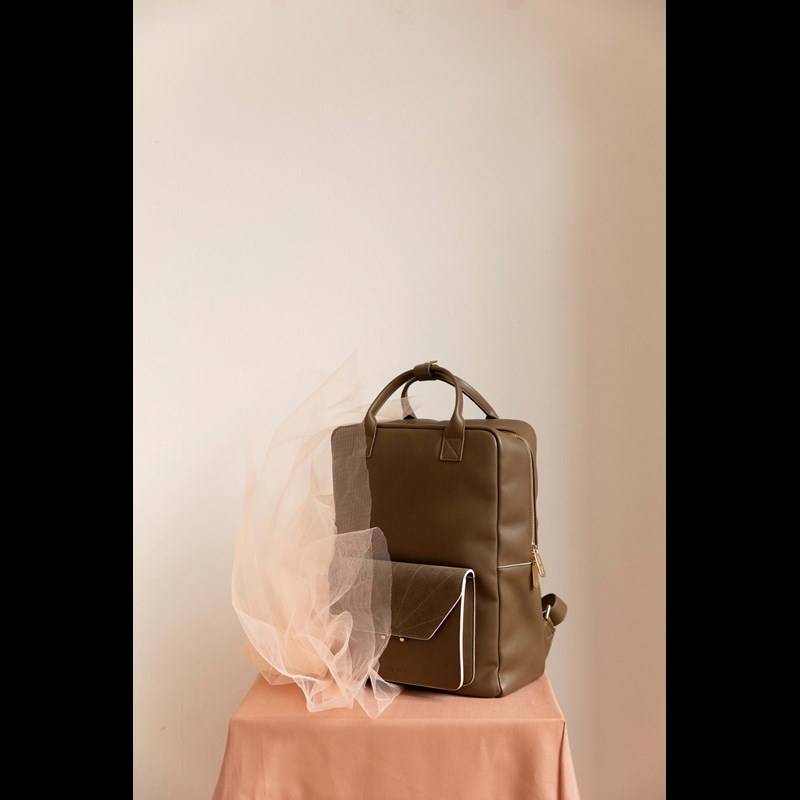 The Sticky Sis Club Rygsæk Ton Sur Ton Oliven 6