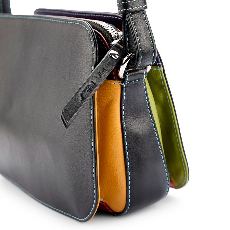 Pia Ries Crossbody Tropical Lurea   Svart 12