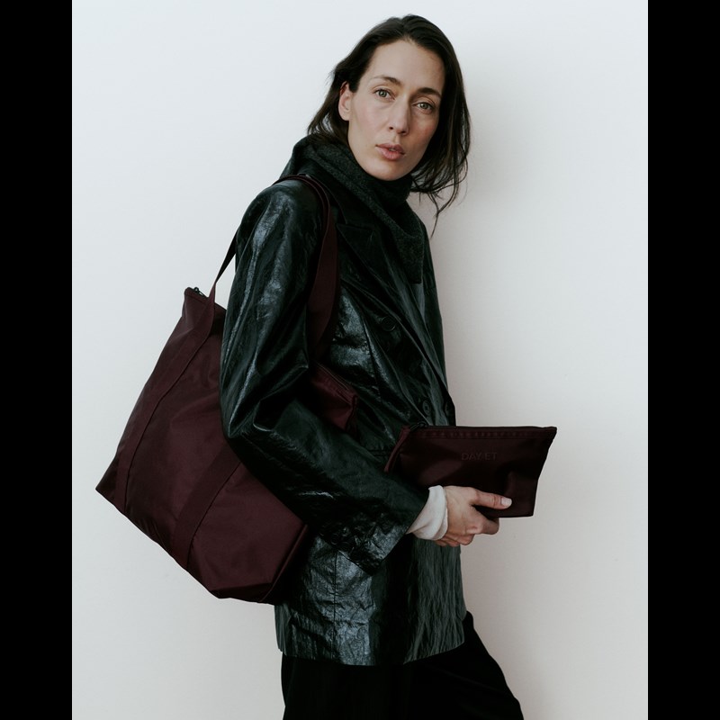 DAY ET Shopper Day RE-S Tonal Bordeaux 2