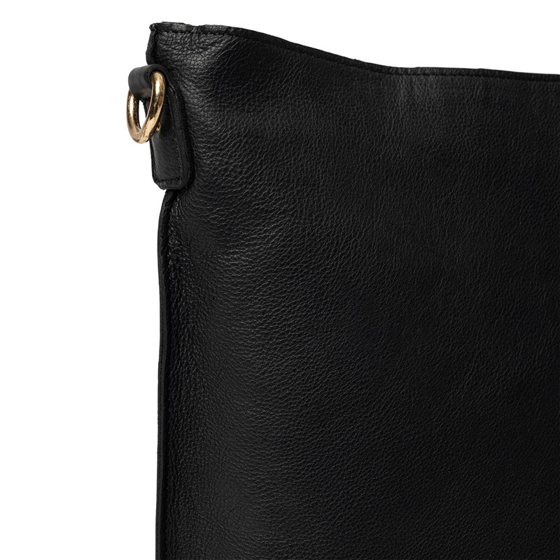 RE:DESIGNED Crossbody Fillis Big Svart 4