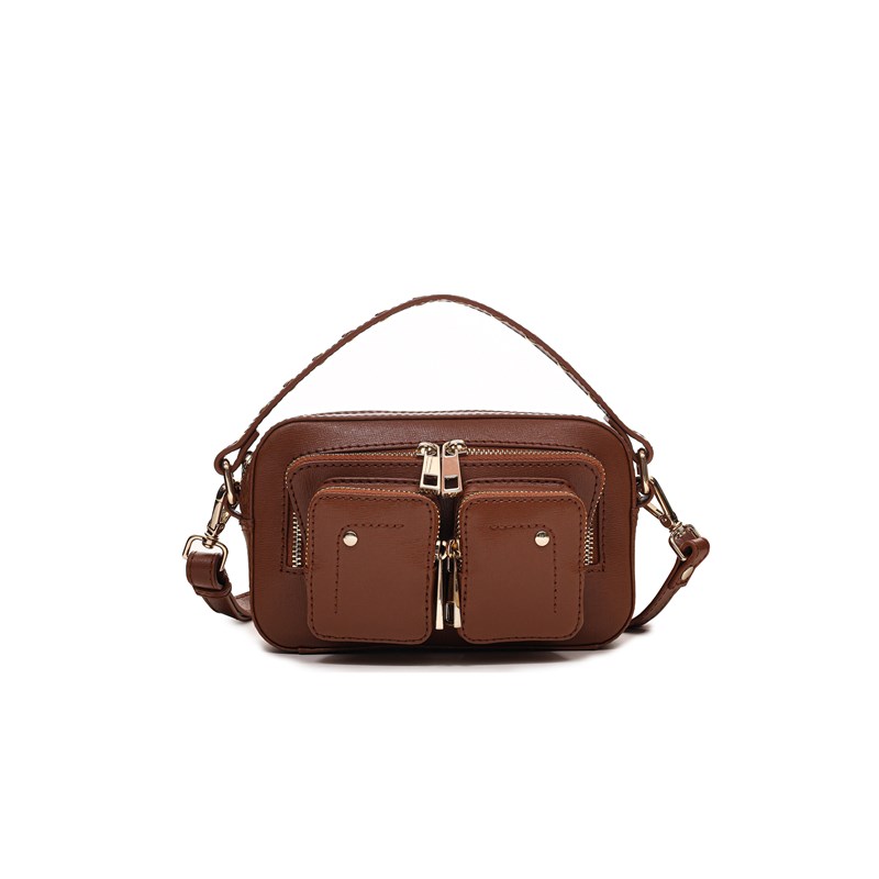 Núnoo Axelväska Helena Florence Brun 1