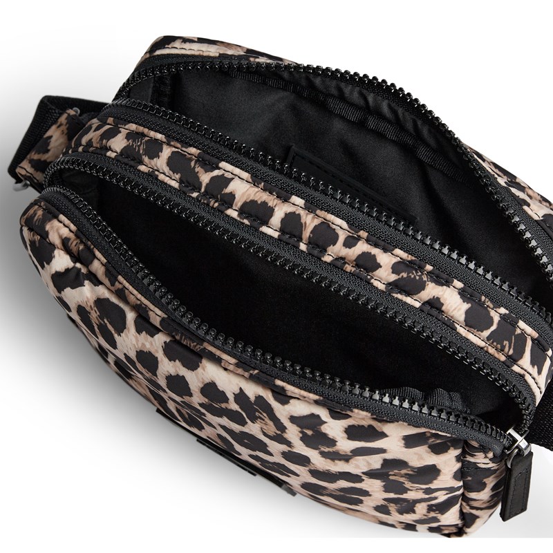 MARKBERG Crossbody Less Recycle Leopard 4