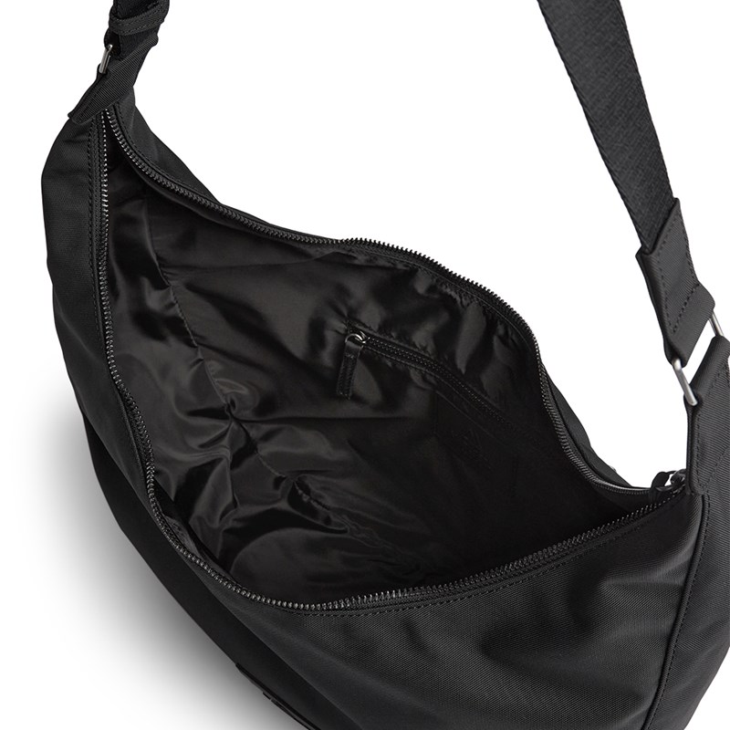 MARKBERG Crossbody Liga Svart 5