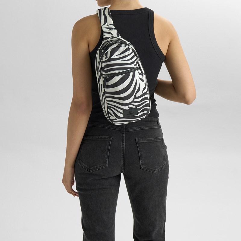 MARKBERG Sling Bag Trekmbg Zebra 2