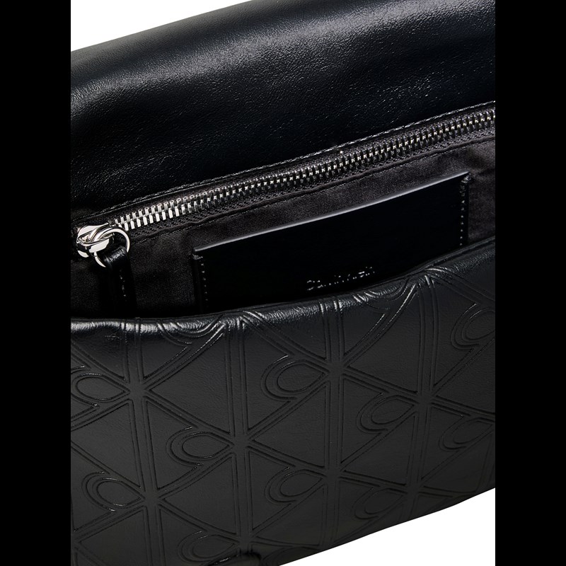 Calvin Klein Crossbody Puffer Emblem Sort 4
