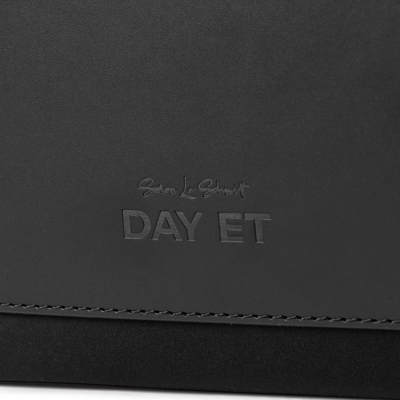 DAY ET Tote SLS x DAY ET RC Svart 15" 4