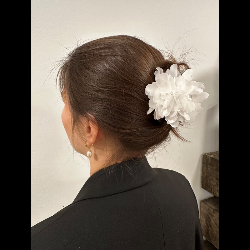 Conmé Hårklemme Mia Small Flower Hvid 2