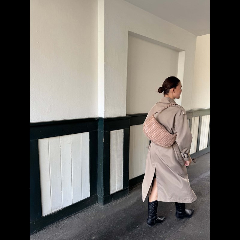 MARKBERG Skuldertaske Muse Taupe 14