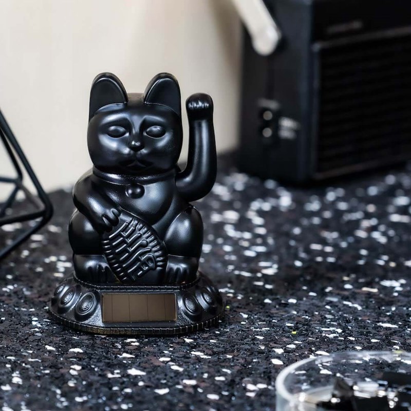 Donkey Vinkekat Maneki Neko Sort 2