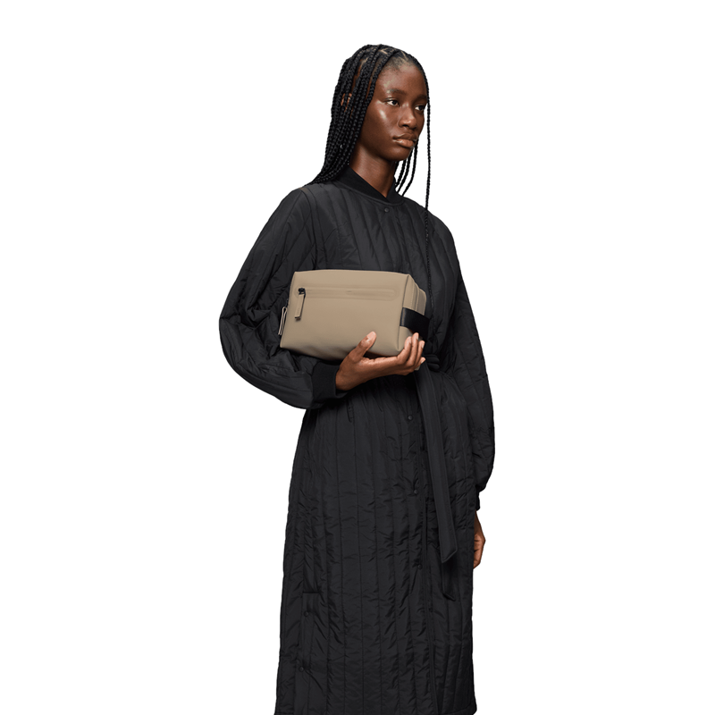 RAINS Toilettaske Zip W3 Beige 2