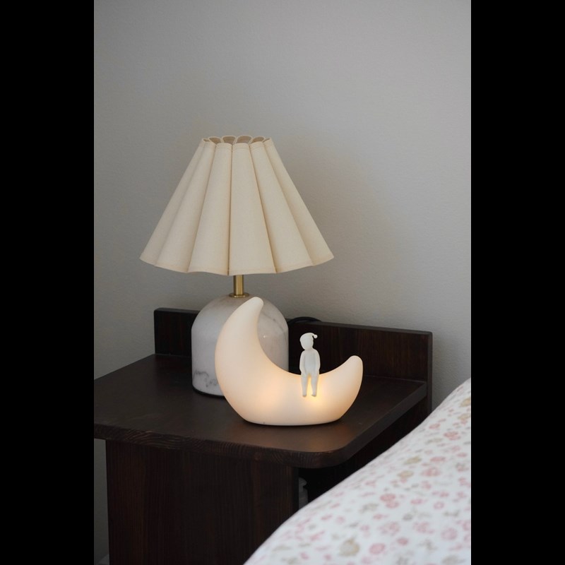 Cam Cam Copenhagen Natlampe Moon Off Hvid 3