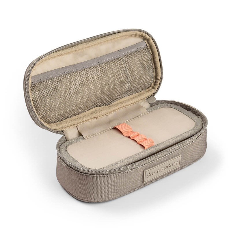 Done By Deer Penalhus Tiny trails Sand 4