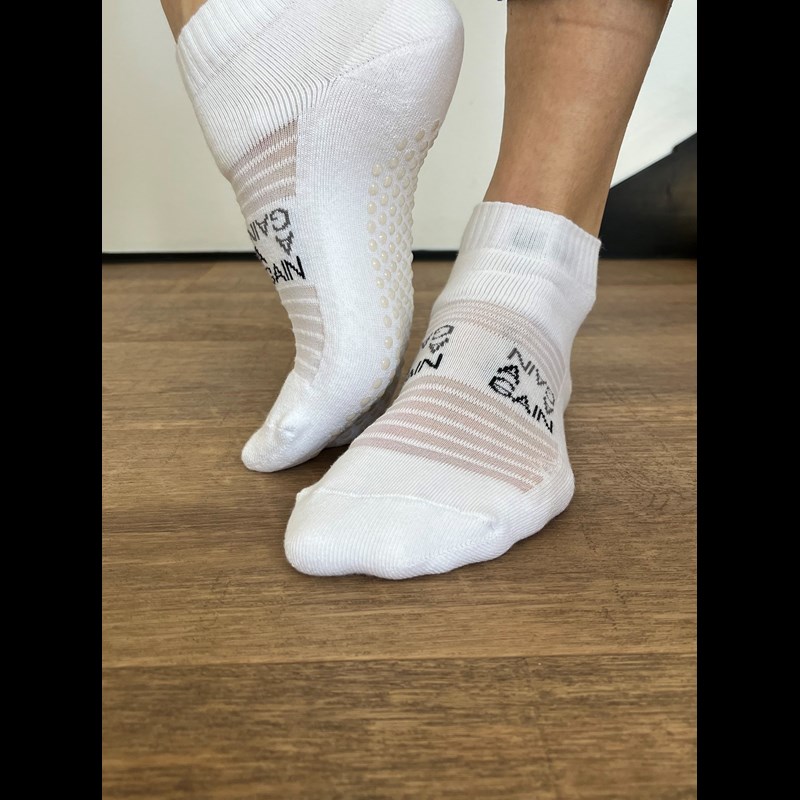 Again Yoga/ Reformer Strumpor Vit 37-39 2