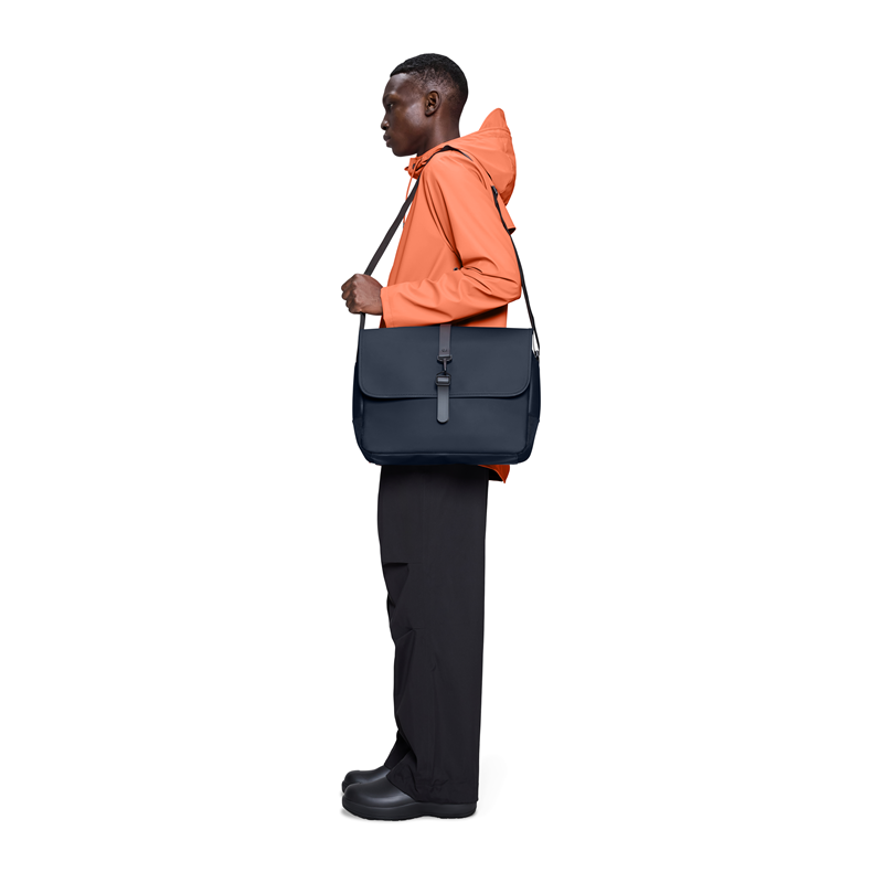 RAINS Skuldertaske Messenger Bag  Navy 16" 2