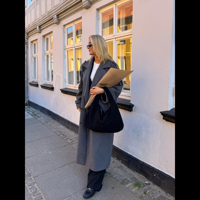 PITAYA Skuldertaske Charlotte Sort 13" 4